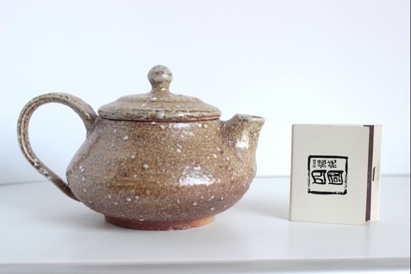 Nice Mariage Freres AVENTURIER Stoneware w/ Bamboo Handle Teapot Beige OOP